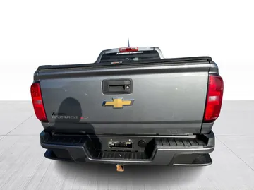 2020 Chevrolet Colorado - image 12