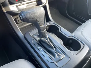 2020 Chevrolet Colorado - image 25