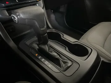 2020 Chevrolet Colorado - image 22