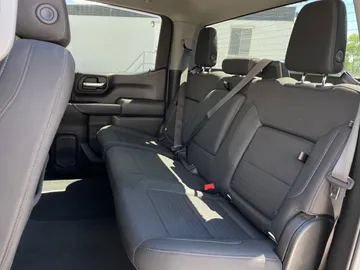 2024 Chevrolet Silverado 1500 - image 15