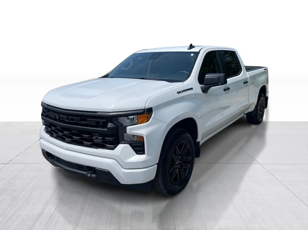 2023 Chevrolet Silverado 1500 — photo 8
