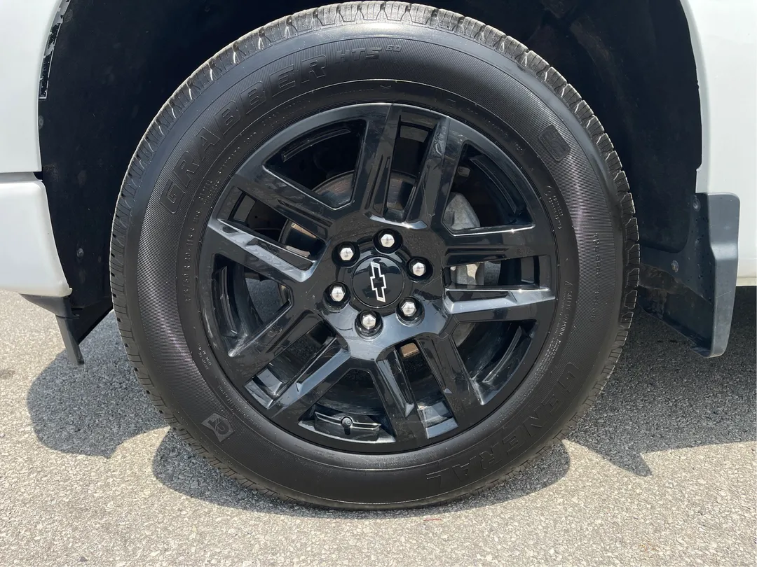 2023 Chevrolet Silverado 1500 — photo 5