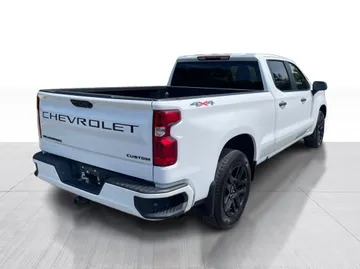 2023 Chevrolet Silverado 1500 - image 14
