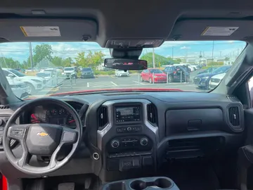 2024 Chevrolet Silverado 1500 - image 8