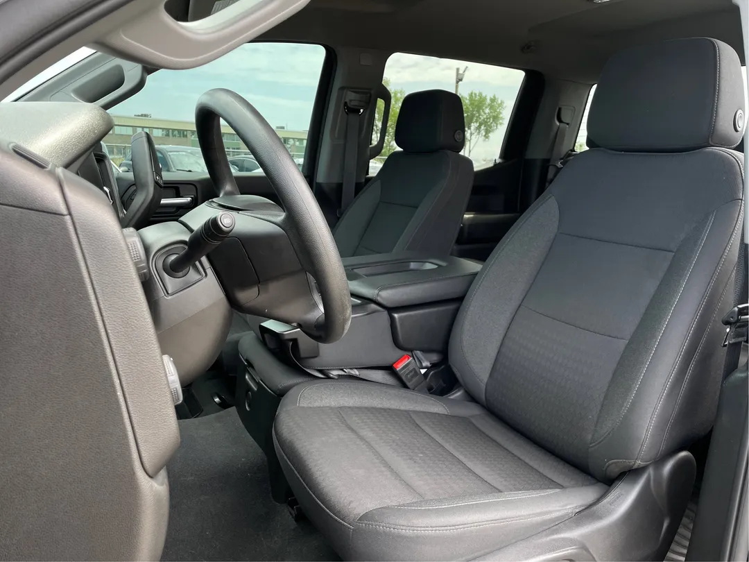 2024 Chevrolet Silverado 1500 — photo 3
