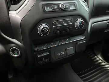 2024 Chevrolet Silverado 1500 - image 19