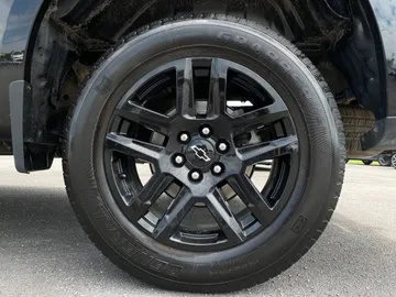 2024 Chevrolet Silverado 1500 - image 6