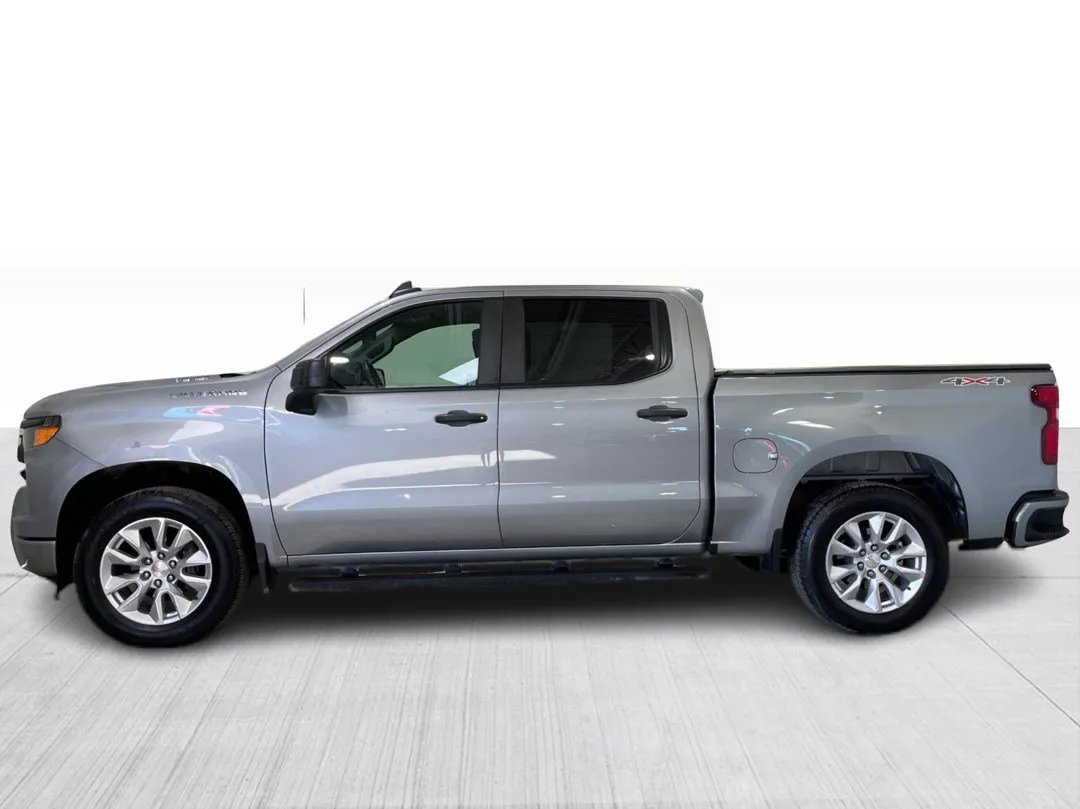 Chevrolet Silverado 1500 Custom Crew Cab 4x4 2024, photo 5