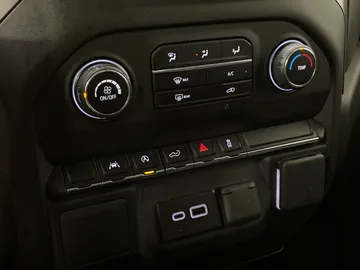 2024 Chevrolet Silverado 1500 - image 20