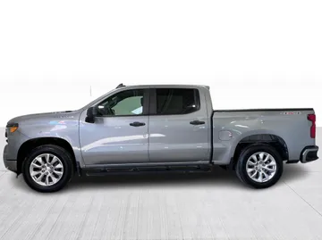 2024 Chevrolet Silverado 1500 - image 10