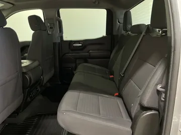 2024 Chevrolet Silverado 1500 - image 15