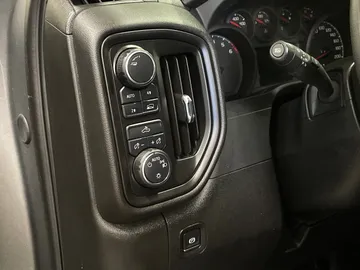 2024 Chevrolet Silverado 1500 - image 27