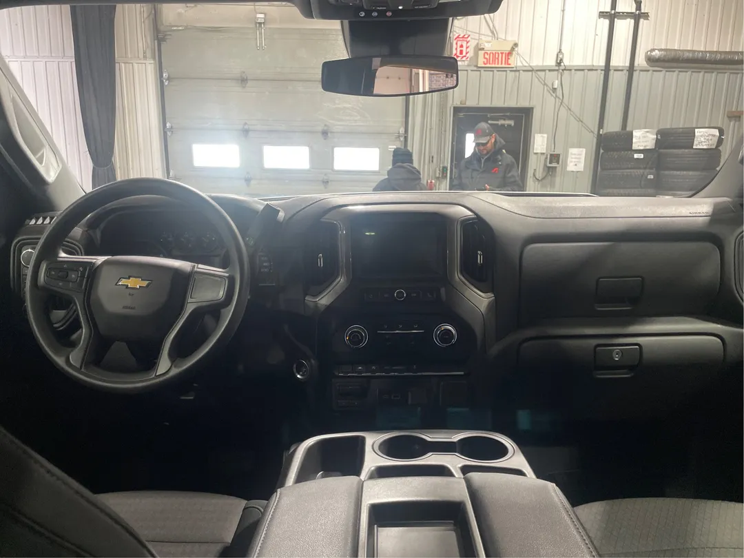 2024 Chevrolet Silverado 1500 — photo 4