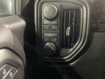 2024 Chevrolet Silverado 1500 - image 18
