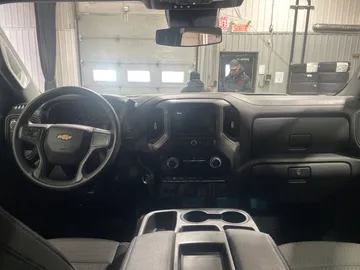 2024 Chevrolet Silverado 1500 - image 4