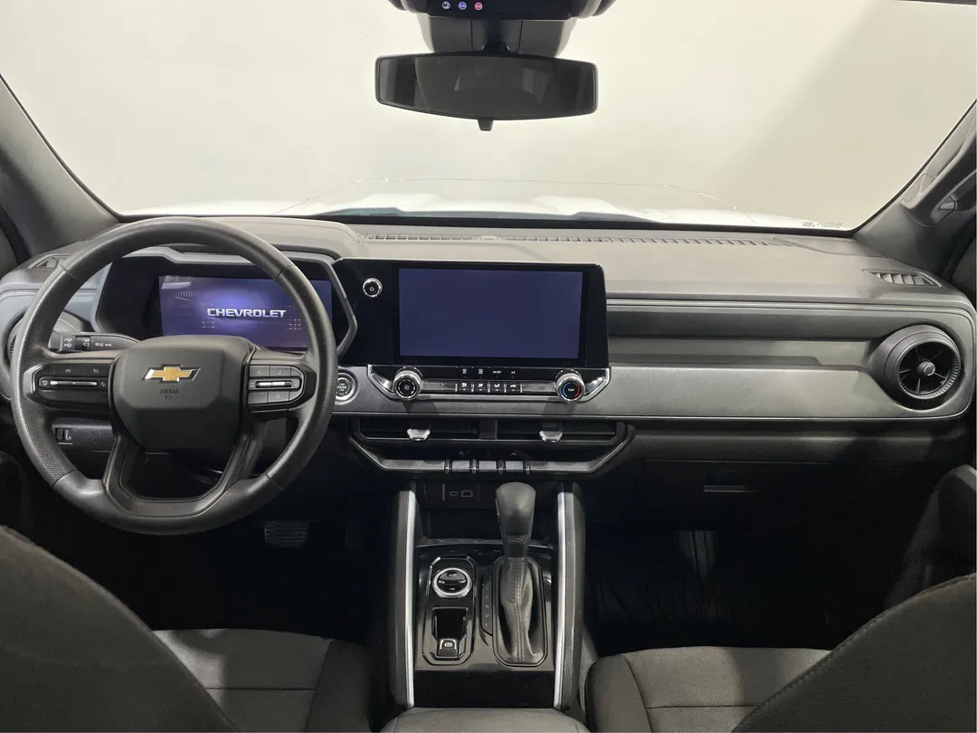 2025 Chevrolet Colorado — photo 4