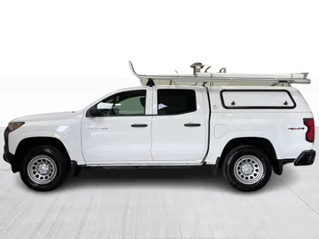 2025 Chevrolet Colorado - image 10
