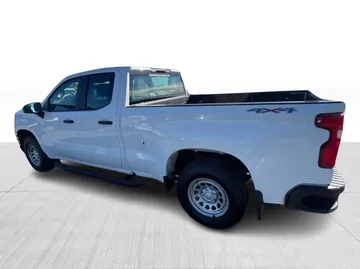 2021 Chevrolet Silverado 1500 - image 11
