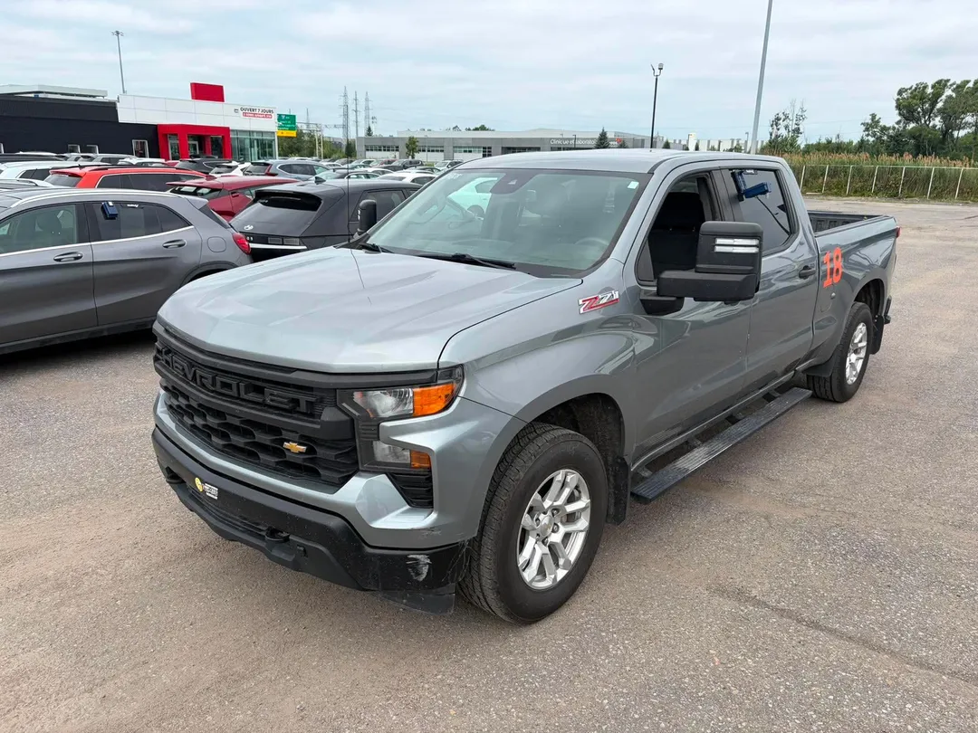 2023 Chevrolet Silverado 1500 — photo 3