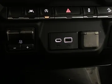 2023 Chevrolet Silverado 1500 - image 24