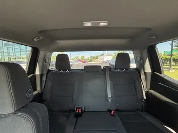 2024 Chevrolet Silverado 1500 - image 9