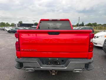 2021 Chevrolet Silverado 1500 - image 6