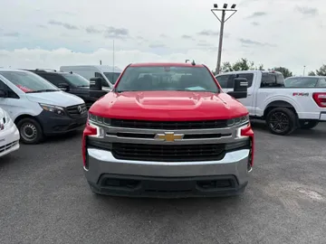 2021 Chevrolet Silverado 1500 - image 2