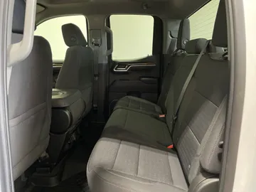 2022 Chevrolet Silverado 1500 - image 15