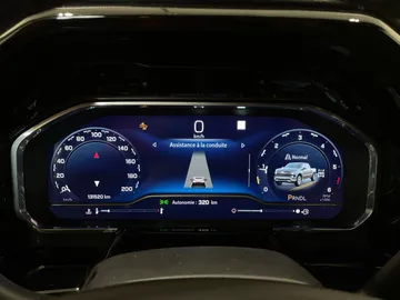 2022 Chevrolet Silverado 1500 - image 17