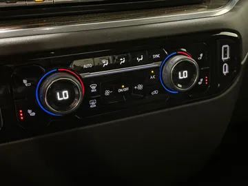 2022 Chevrolet Silverado 1500 - image 20