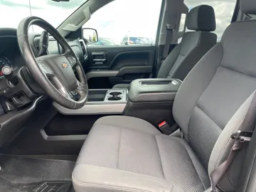 2017 Chevrolet Silverado 1500 - image 10
