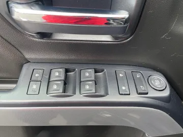 2017 Chevrolet Silverado 1500 - image 22