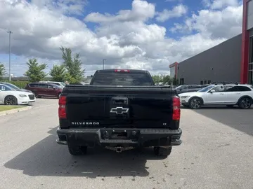 2017 Chevrolet Silverado 1500 - image 6