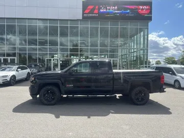2017 Chevrolet Silverado 1500 - image 4