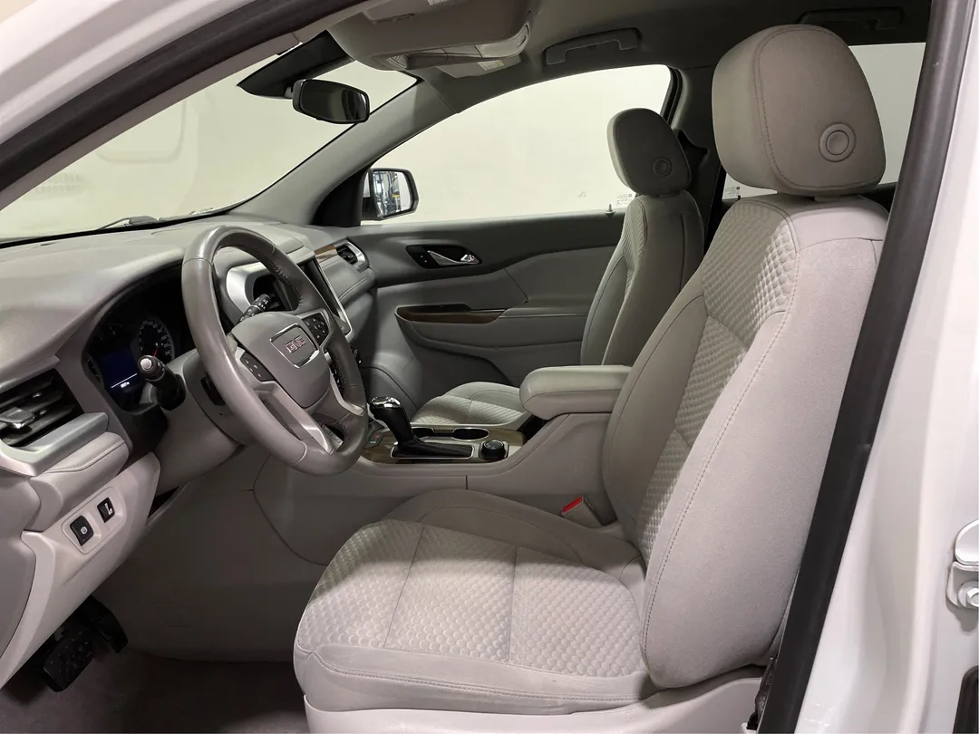 2019 GMC Acadia — photo 3