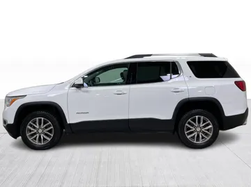 2019 GMC Acadia - image 10