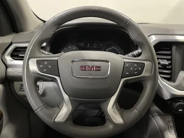 2019 GMC Acadia - image 24
