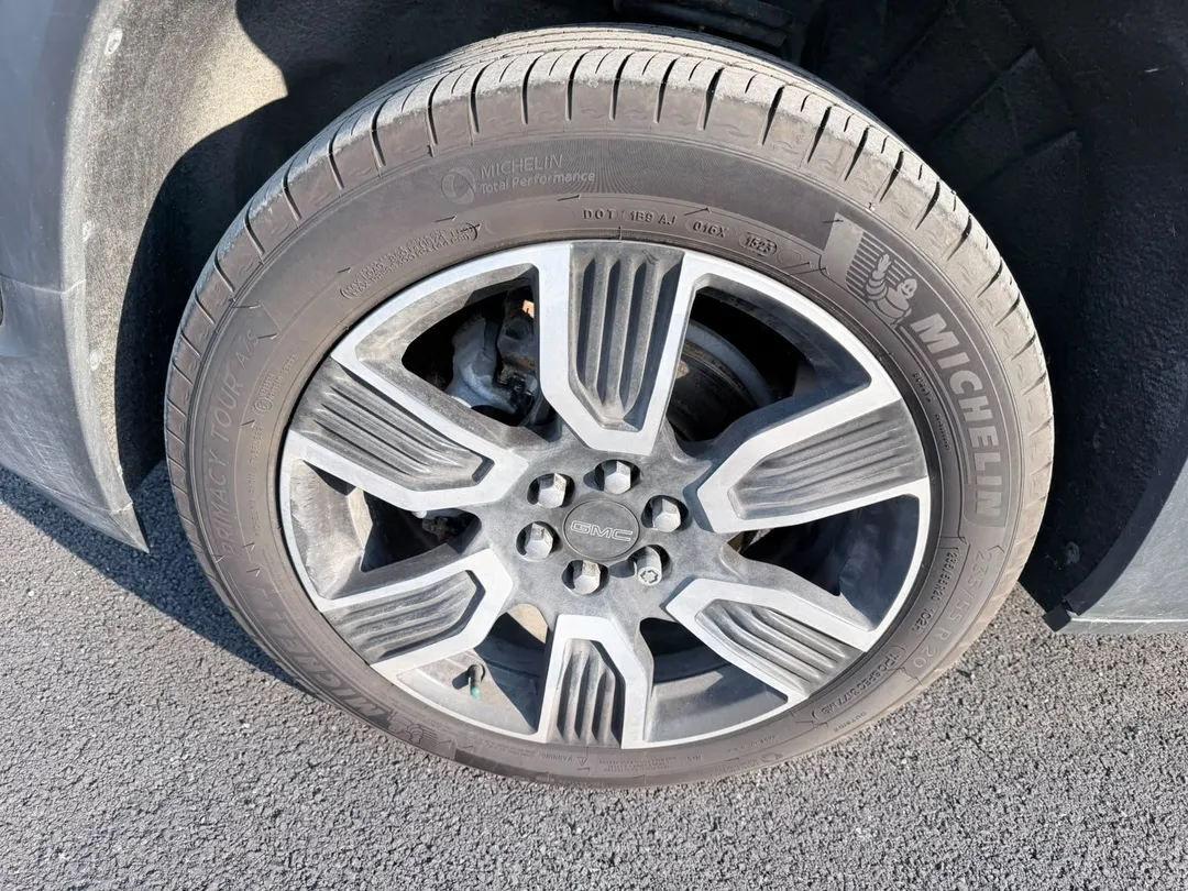 2021 GMC Acadia — photo 6
