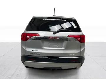 2017 GMC Acadia - image 12