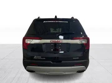 2022 GMC Acadia - image 12