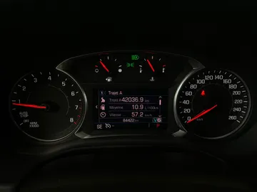 2022 GMC Acadia - image 16