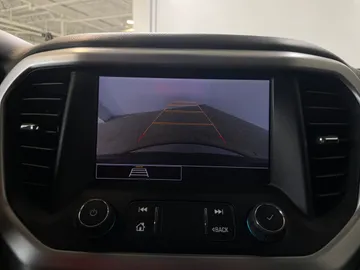 2022 GMC Acadia - image 22