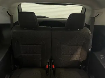 2022 GMC Acadia - image 26