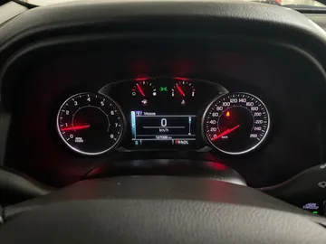 2019 GMC Acadia - image 16