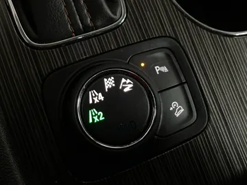 2019 GMC Acadia - image 25