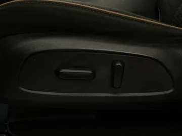 2019 GMC Acadia - image 19
