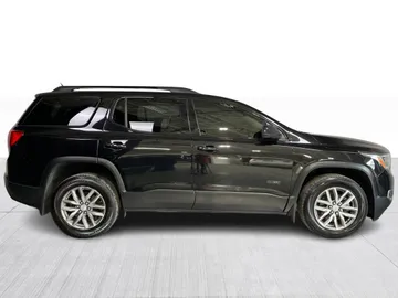 2019 GMC Acadia - image 2