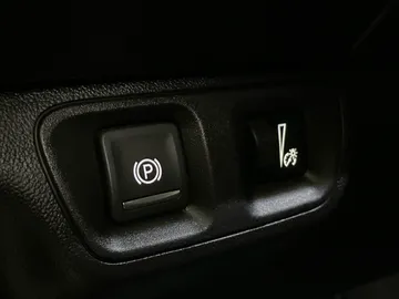 2019 GMC Acadia - image 34