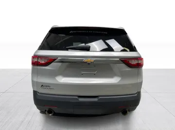 2019 Chevrolet Traverse - image 12