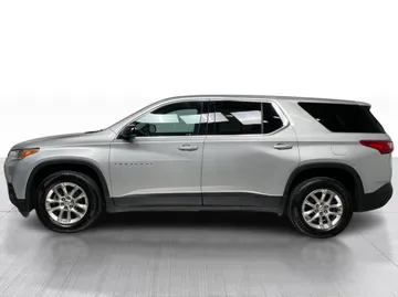 2019 Chevrolet Traverse - image 10